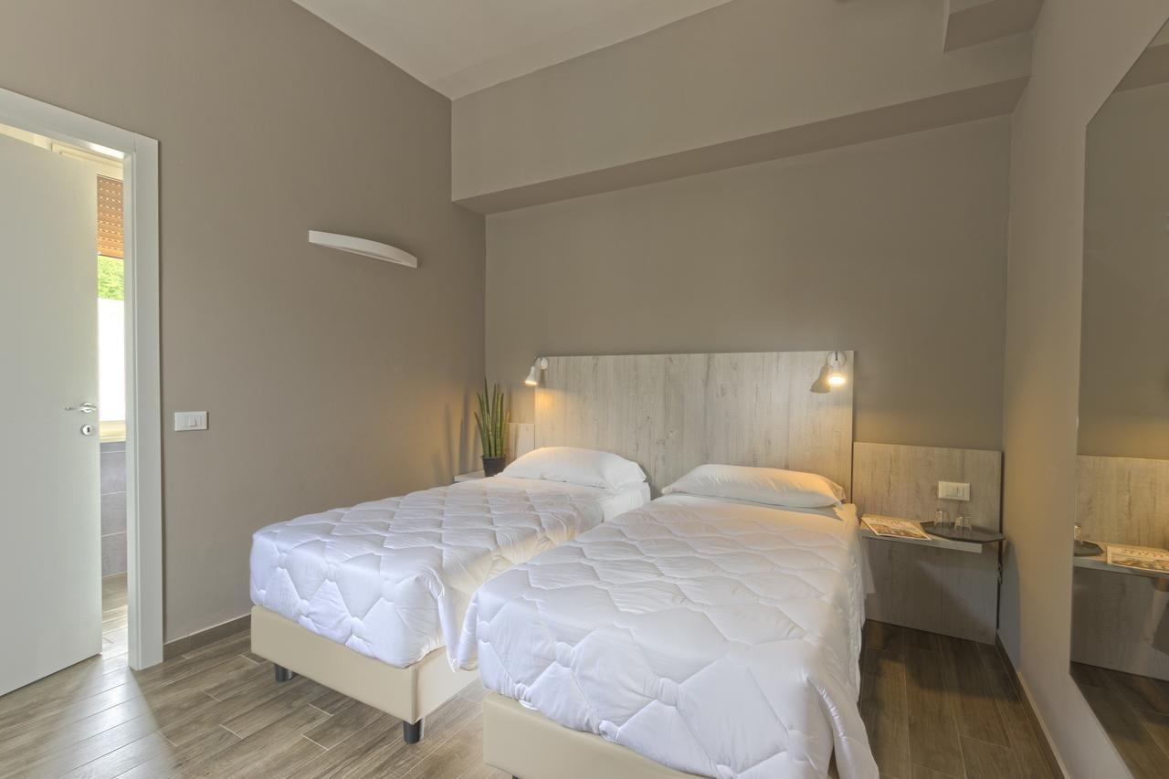 Hotel Terme Di Frasassi Genga  Buitenkant foto