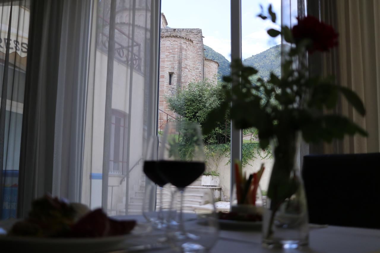 Hotel Terme Di Frasassi Genga  Buitenkant foto